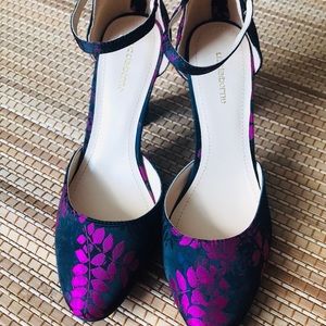 Liz Claiborne floral pumps